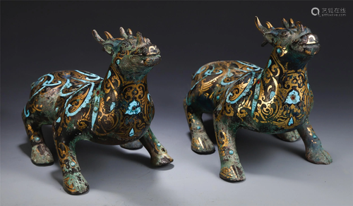 A PAIR OF CHINESE BRONZE GILT GEM STONE I…