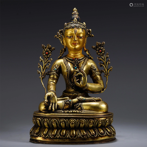 CHINESE GILT BRONZE SEATED GUANYIN WITH LOTUS