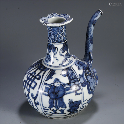 CHINESE BLUE AND WHITE PORCELAIN FIGURE K…