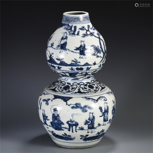 CHINESE BLUE AND WHITE PORCELAIN FIGURE A…