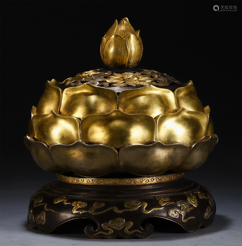 CHINESE GILT BRONZE LIDDED CENSER ON THE STAND