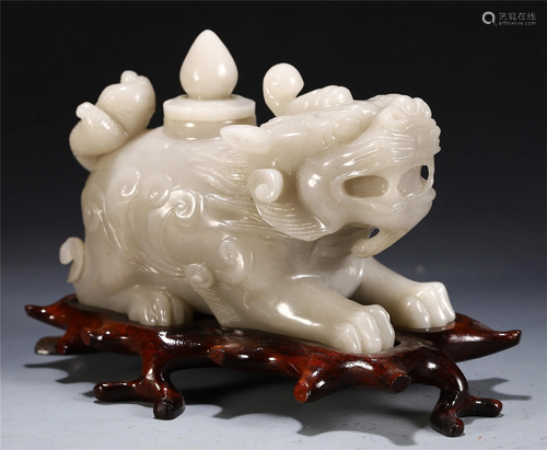 CHINESE JADE CARVED BEAST VASE