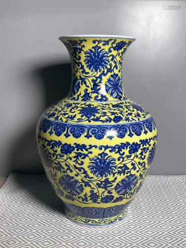 Chinese Porcelain Vase of Yellow Glazed Ground