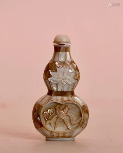 Chinese Snuff Bottle - Mother of Pearl