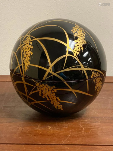 Japanese Lacquer Box of Ball Shape