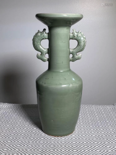 Chinese Celadon Porcelain Vase withg Dragon …