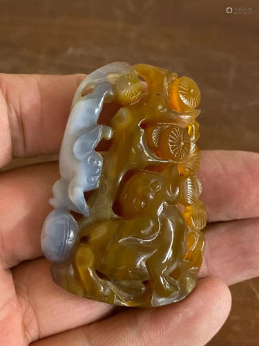 Chinese Agate Pedant