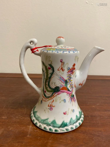 Chinese Famille Rose porcelain Teapot - Pheonix