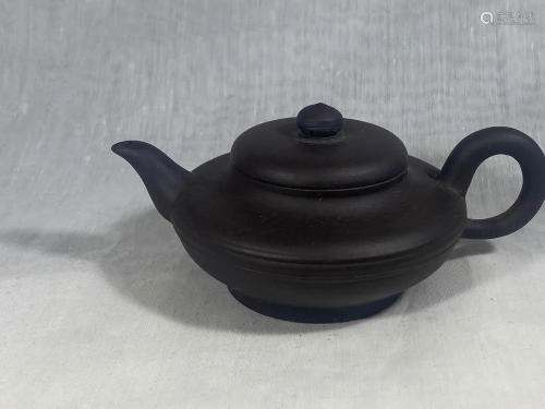 Chinese Yixin Teapot - Brown