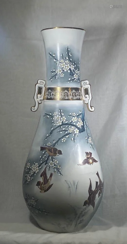 Large Chinese Porcelain Vase - Bird on Plum Tree