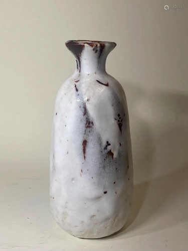 Japanese Shino Glaze Porcelain Vase - Snow