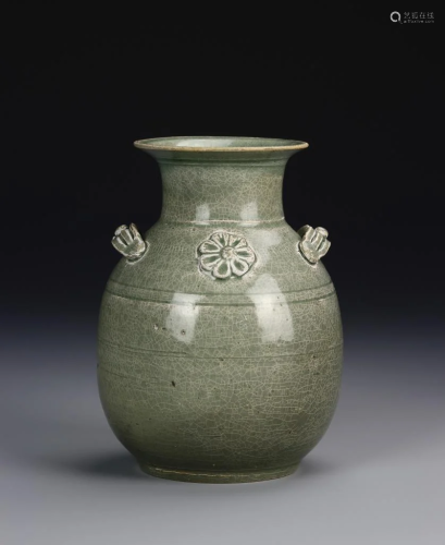 Chinese Yueyao Vase