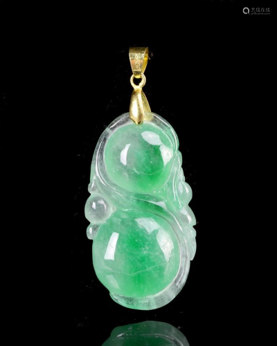Chinese Jadeite Pendent with Gold Pin