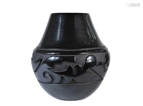 Mary Cain (1915-2010) Santa Clara Blackware Jar