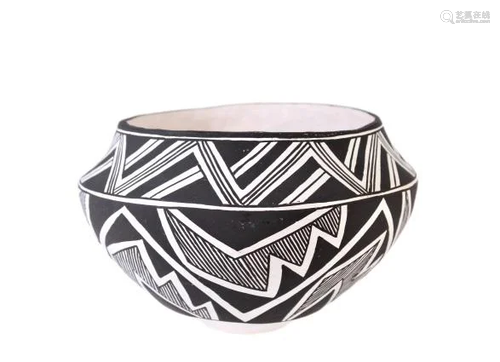 Lucy M. Lewis (1898-1992) Acoma Pottery Jar