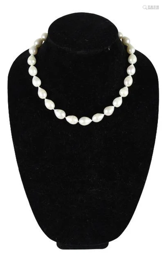 Natural Pearl Necklace