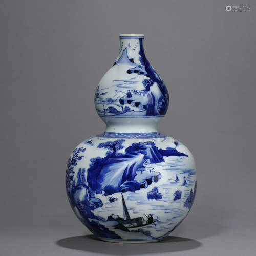 QING DYNASTY CHINESE BLUE AND WHITE GOURD BOTTLE