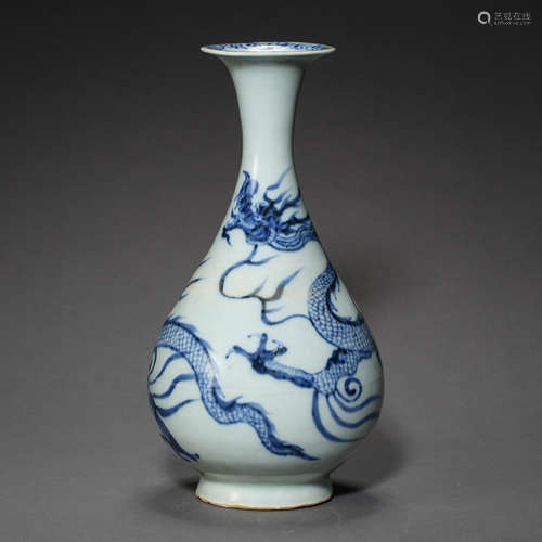 YUAN DYNASTY, CHINESE BLUE AND WHITE VASE WITH DRAGON PATTERN