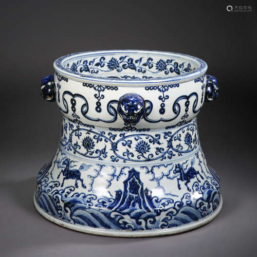 MING DYNASTY, BLUE AND WHITE BASIN