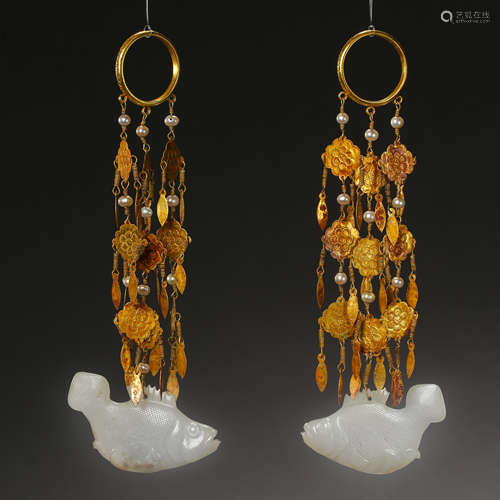 CHINESE LIAO TYPE SILVER GILT EARRINGS