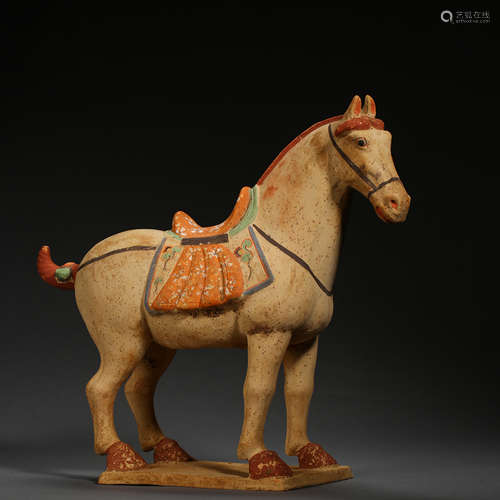 ANCIENT CHINESE PAINTED POTTERY HORSE