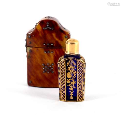 A Georgian tortoiseshell cased scent bottle,