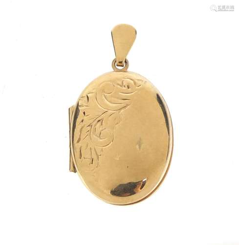 9ct gold oval locket pendant, 2.6cm in length, 1.8g : For Condition Reports Please Visit Our