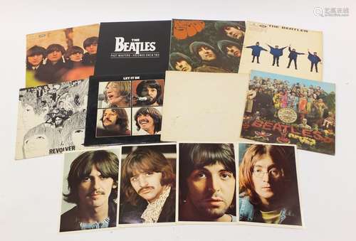 The Beatles vinyl LP's including White album with four photographs numbered 0509649, Rubber Soul,