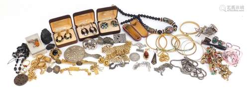 Vintage and later costume jewellery and objects including 1911 silver Mark, amber coloured