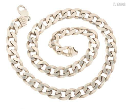 Heavy gentleman's silver curb link necklace, 55cm in length, 153.5g : For Condition Reports Please