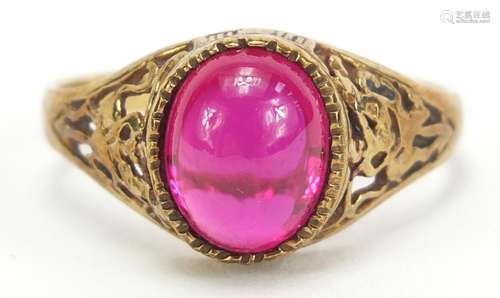 9ct gold cabochon ruby ring, size T, 3.0g : For Condition Reports Please Visit Our Website,