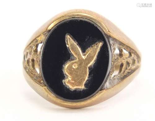 9ct gold and black onyx Playboy signet ring, size K, 2.4g : For Condition Reports Please Visit Our