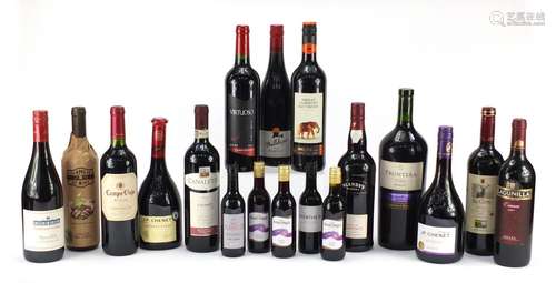 Eighteen bottles of red wine including Shiraz, Cabernet Sauvignon, Merlot and Cabernet-Syrah : For