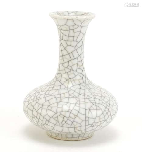 Chinese Ge ware porcelain vase, 11cm high : For Condition Reports Please Visit Our Website,