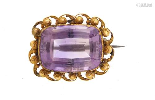 Victorian amethyst brooch with unmarked gold mount (tests as 9ct gold), 3cm wide, 9.1g : For