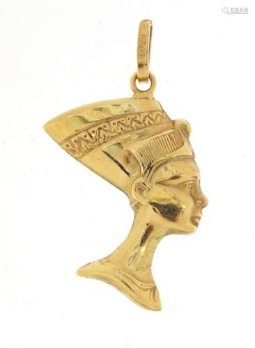 9ct gold Nefertiti bust pendant, 3.5cm high, 3.0g : For Condition Reports Please Visit Our