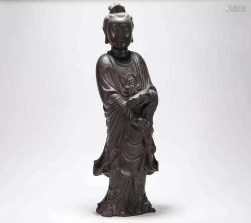 Agarwood in the Qing Dynasty
Statue of Guanyin Buddha清代沉香木
观音佛造像