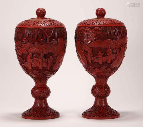 red vase from Qing清代剔红赏瓶