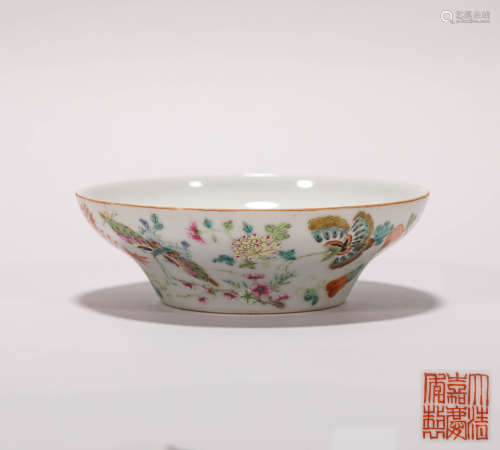 pastel butterfly bowl from Qing清代粉彩蝴蝶腕