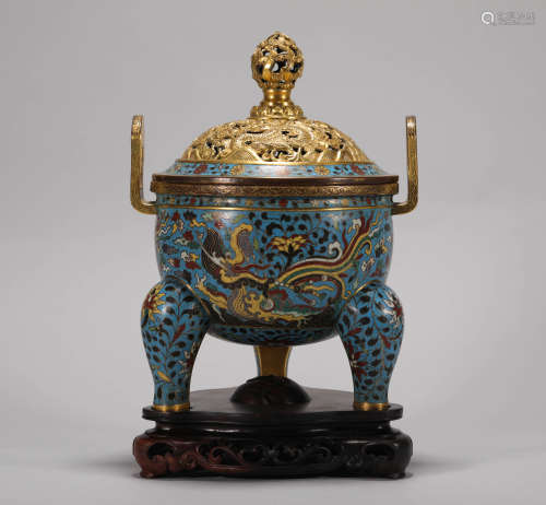Blue burner container of Qing Dynasty清代景泰蓝香鎏金
香炉