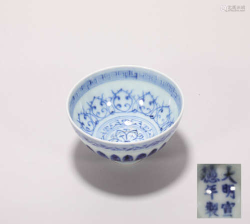 blue and white porceain bowl from Ming明代花瓣纹
青花碗