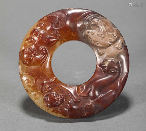 Hetian Jade carved  animal from Han汉代和田玉兽纹璧