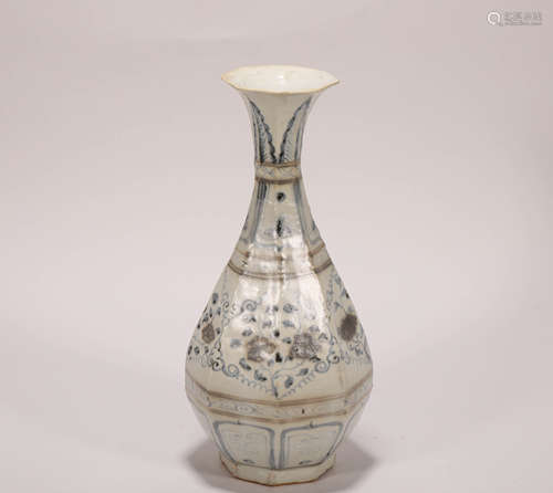 glaze jade vase from Ming明代釉里红玉壶春瓶