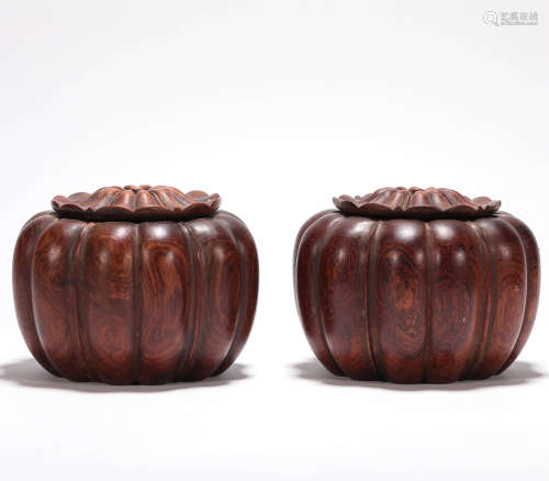 A pair of Go pots scented rosewood from Qing清代黄花梨
围棋罐一对