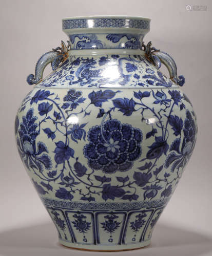 Blue and white in the Ming Dynasty
Flower pattern big pot明代青花
花卉纹大罐