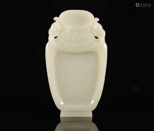 Qing Dynasty Hetian Jade
Elephant earstone清代和田玉
象耳砚台