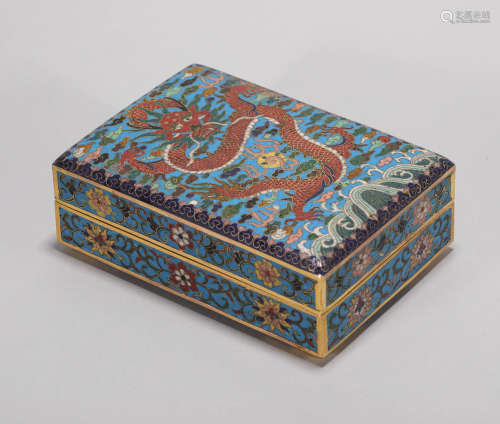 Cloisonne Dragon Box in Qing Dynasty清代景泰蓝龙纹盒