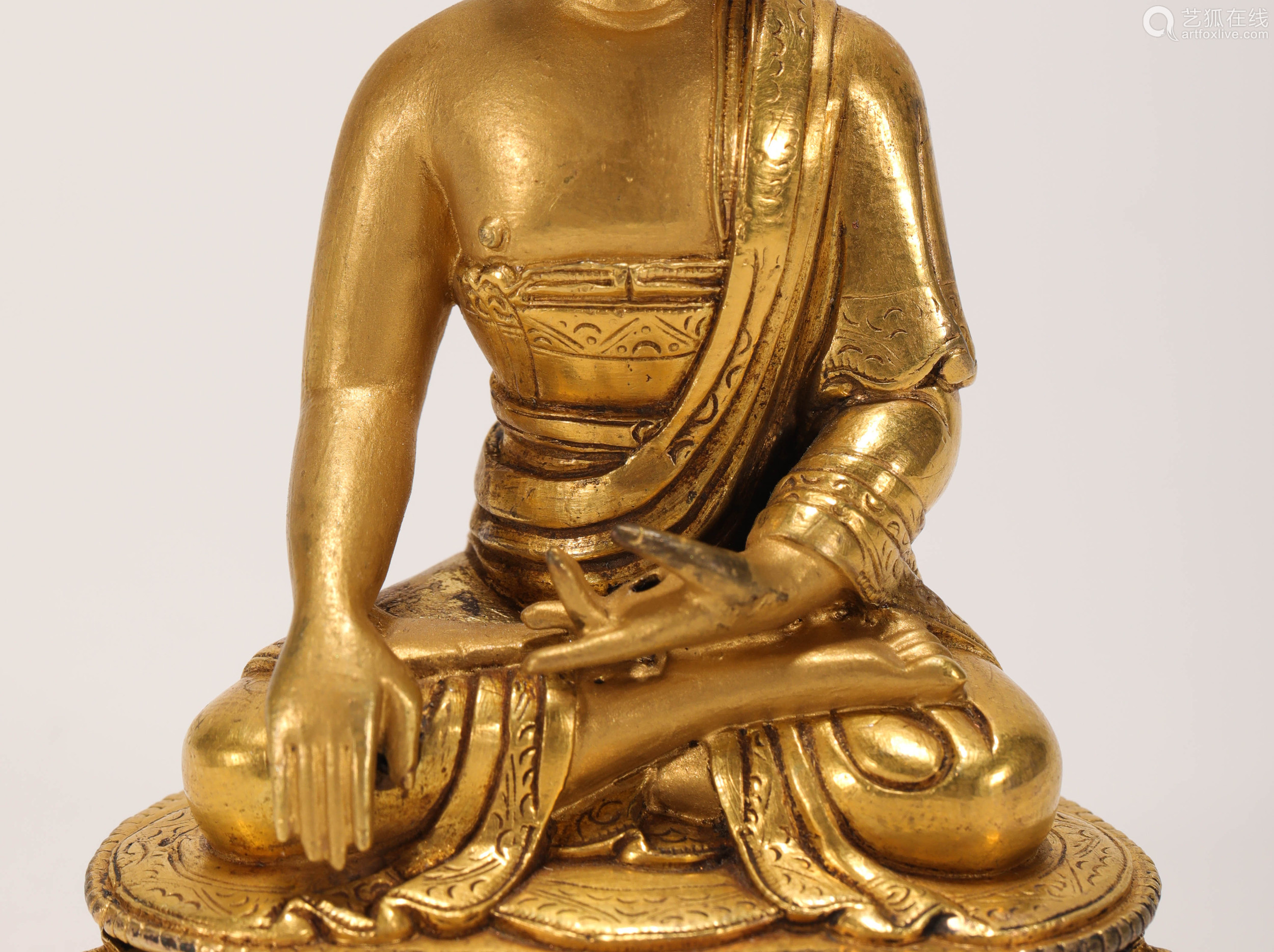 bronzegiltbuddhaintheqingdynasty清代铜鎏金佛