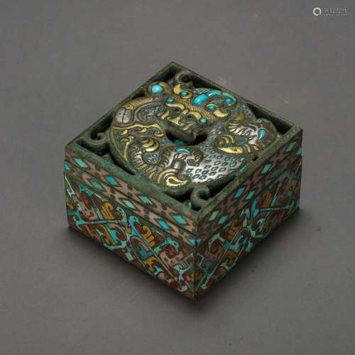 ANCIENT CHINESE BRONZE BOX INLAID WITH GOLD, SILVER, AND TURQUOISE