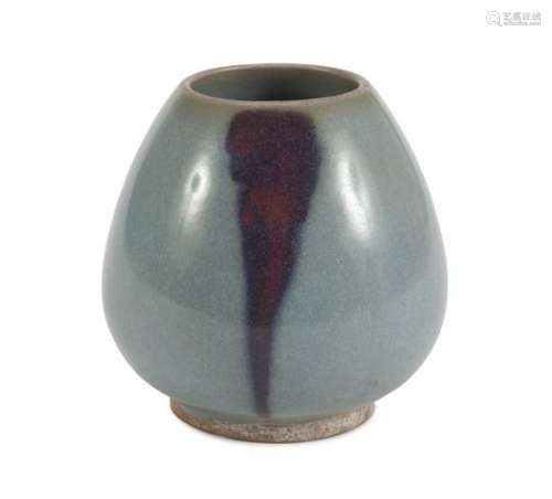 A CHINESE CELADON CERAMIC VASE. 19TH CENTURY.